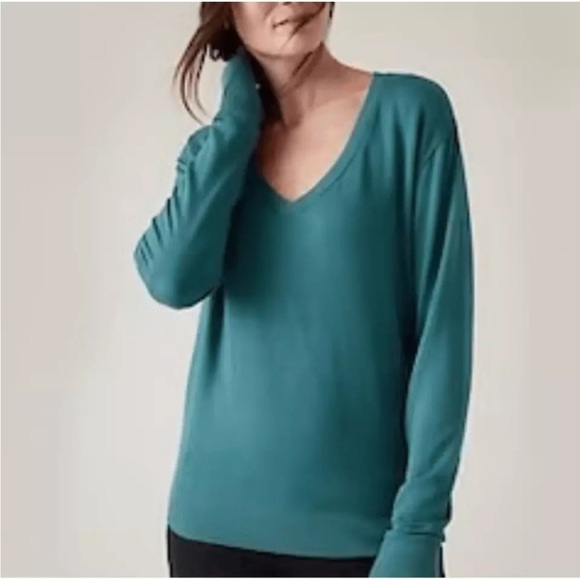 Athleta Sunrise V Neck Sweatshirt Size XS Blue Teal Modal Soft Thumbholes - Picture 1 of 12